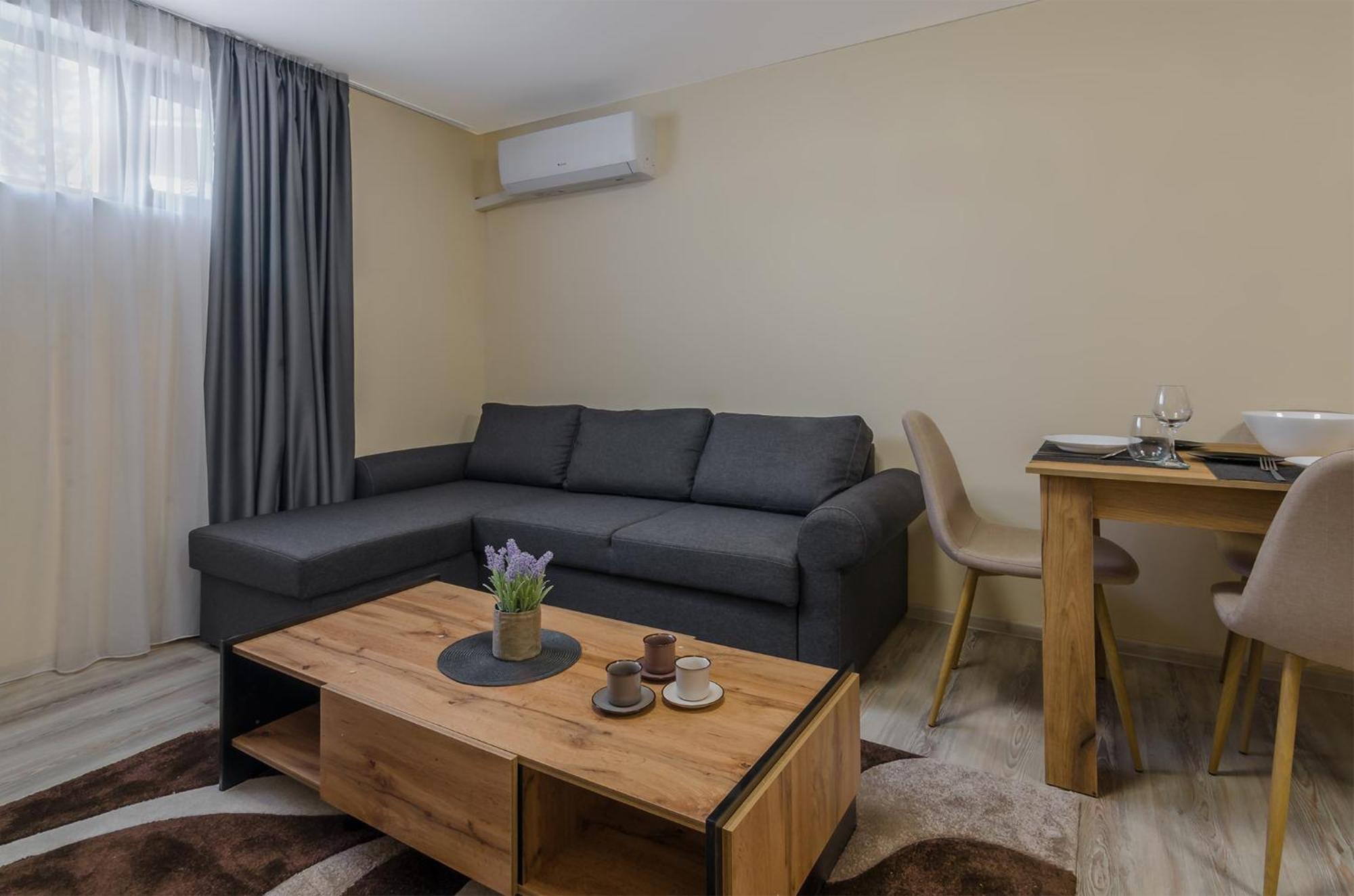 Ferienwohnung Brizy Warna Exterior foto